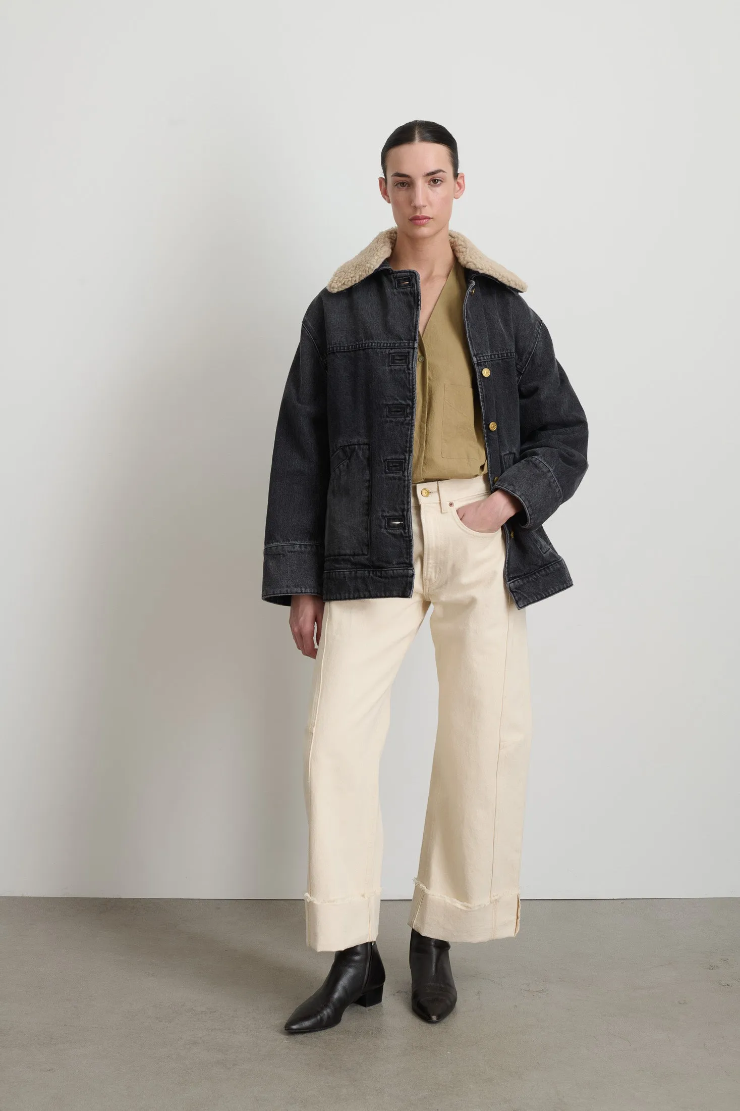 Stadium Jacket Stil Black / Oatmeal Sherpa Collar